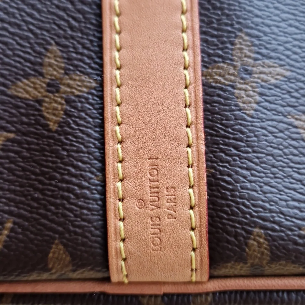 Louis Vuitton Brown Monogram Round Bag  Bandouliere 30. WITHOUT A STRAP. - Picture 13 of 16